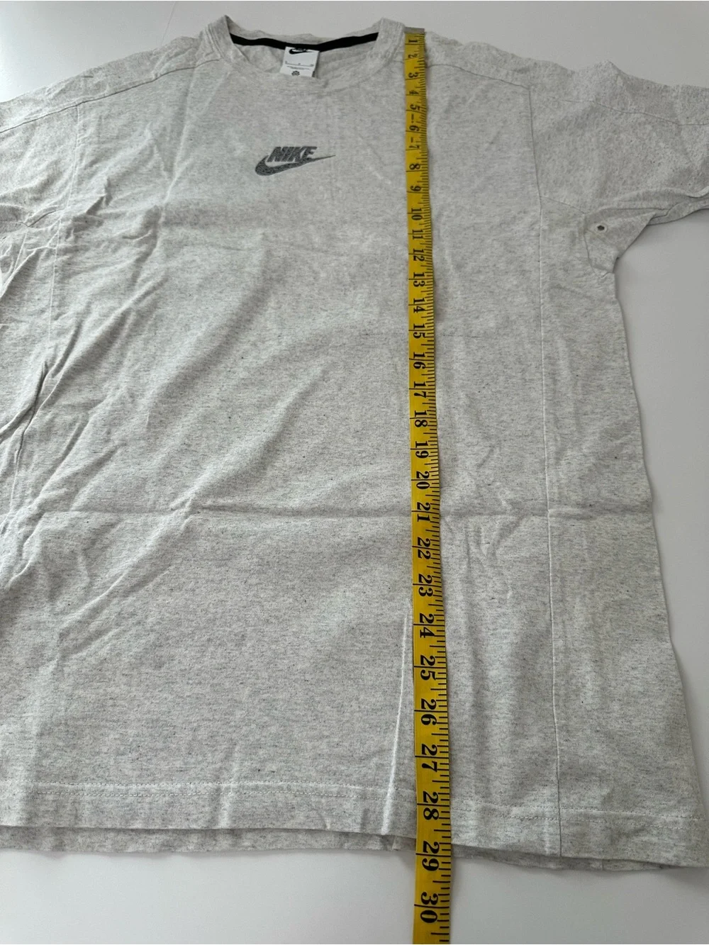 Nike Men’s Gray T-Shirt